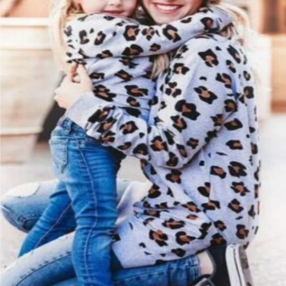 Mama + Mini Matching Sweaters - Picture 2 of 4